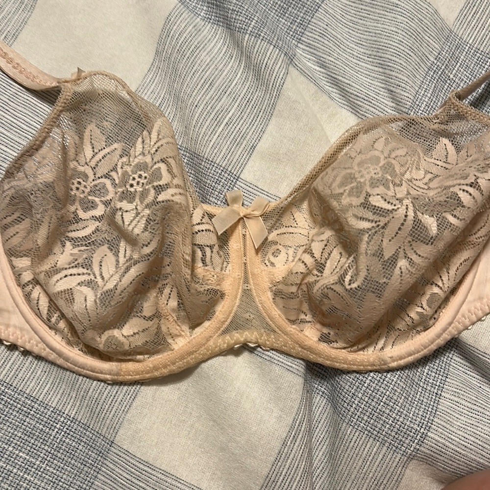 Prima Donna unlined lace bra size UK 30H